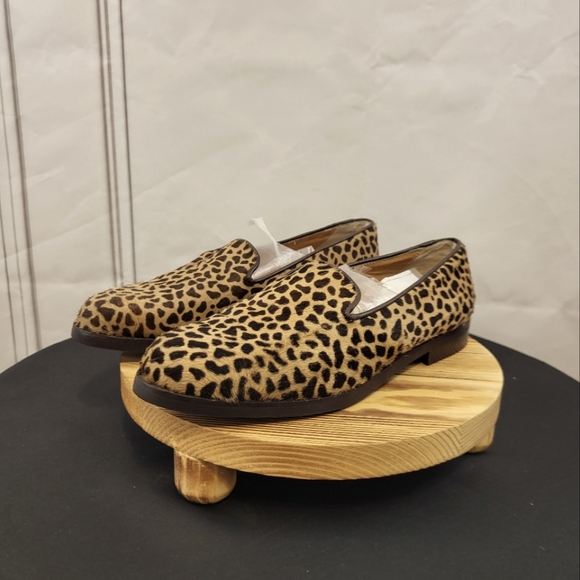 New Saks Fifth Avenue Zebra Print Slip-On Loafers Size 7.5 Damaged - Picture 1 of 11